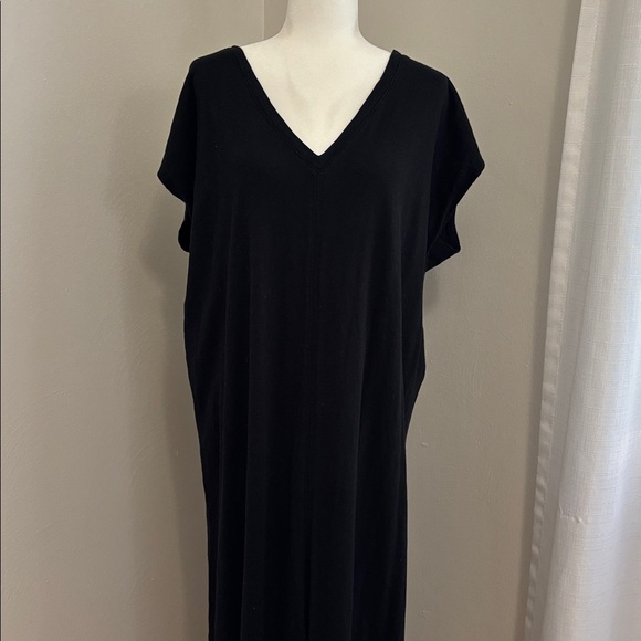 Universal Thread Black Maxi Dress - Picture 1 of 5